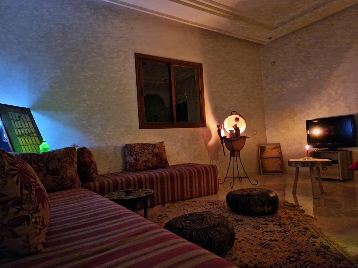 Dar Bisbis Marrakesh Apartment Bagian luar foto
