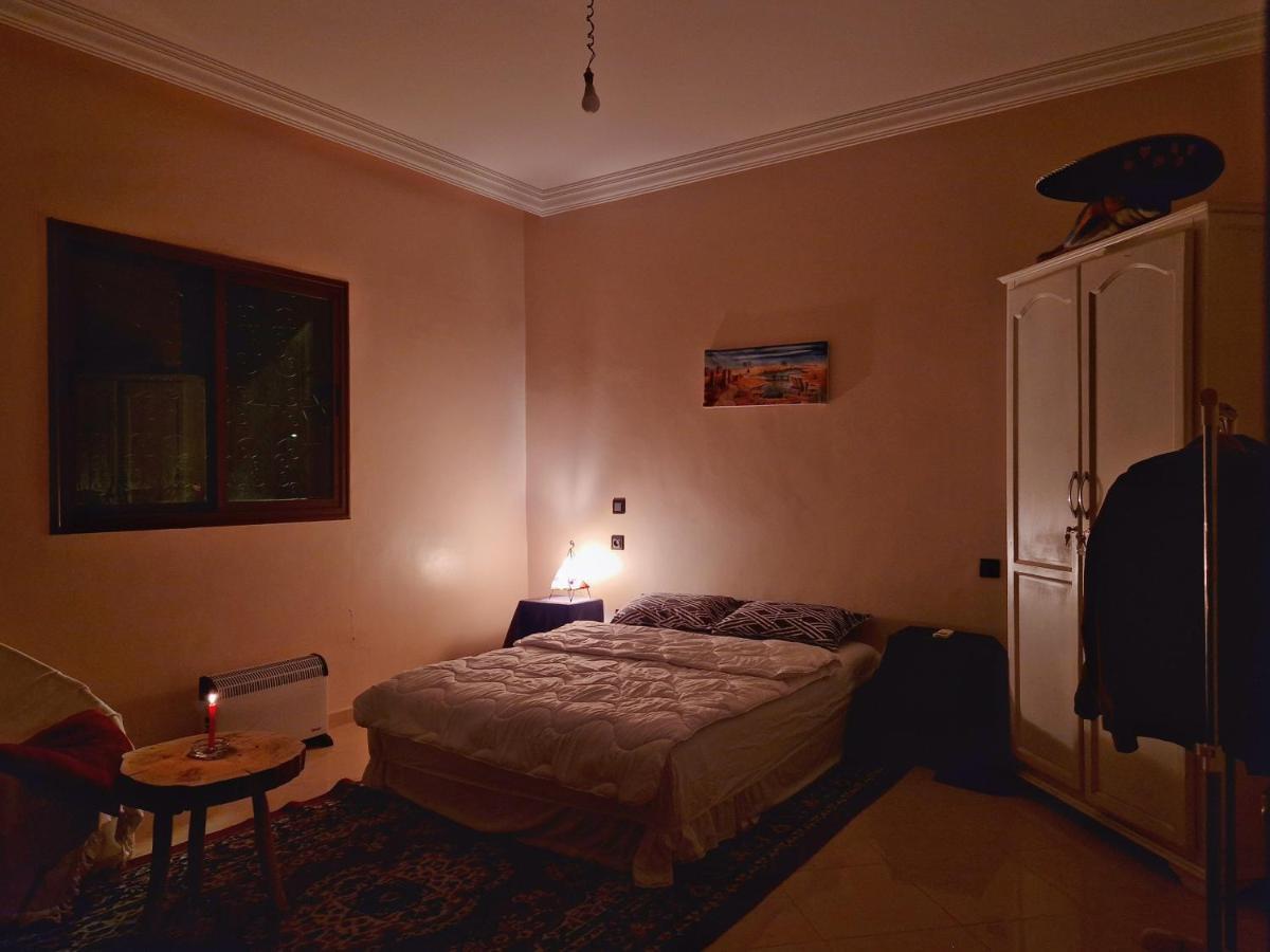 Dar Bisbis Marrakesh Apartment Bagian luar foto