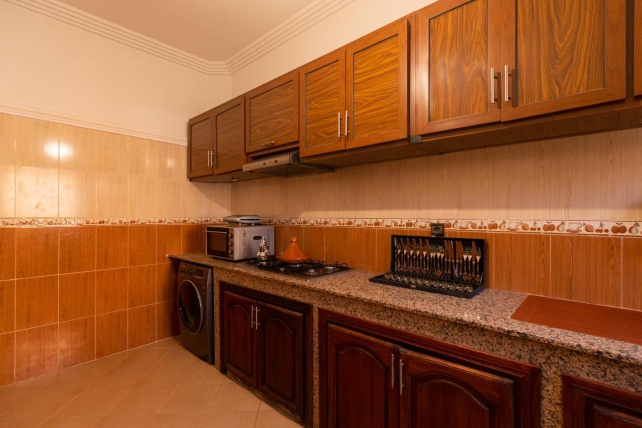 Dar Bisbis Marrakesh Apartment Bagian luar foto