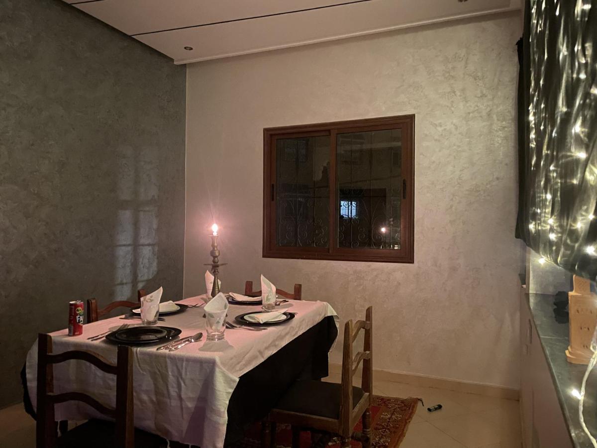 Dar Bisbis Marrakesh Apartment Bagian luar foto